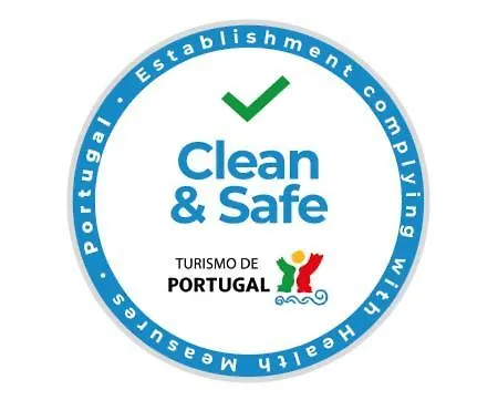 Geohotel Escola Monsanto