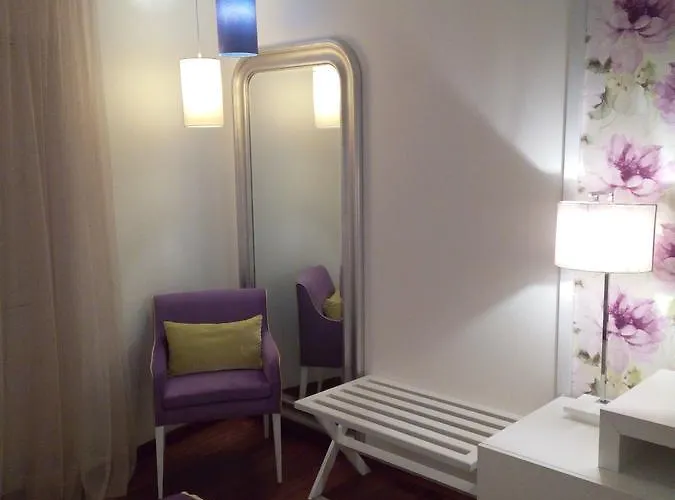 Geohotel Escola Monsanto